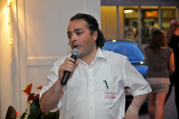 Gäste genießen den Abend